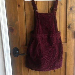 Overall corduroy velvet skirt